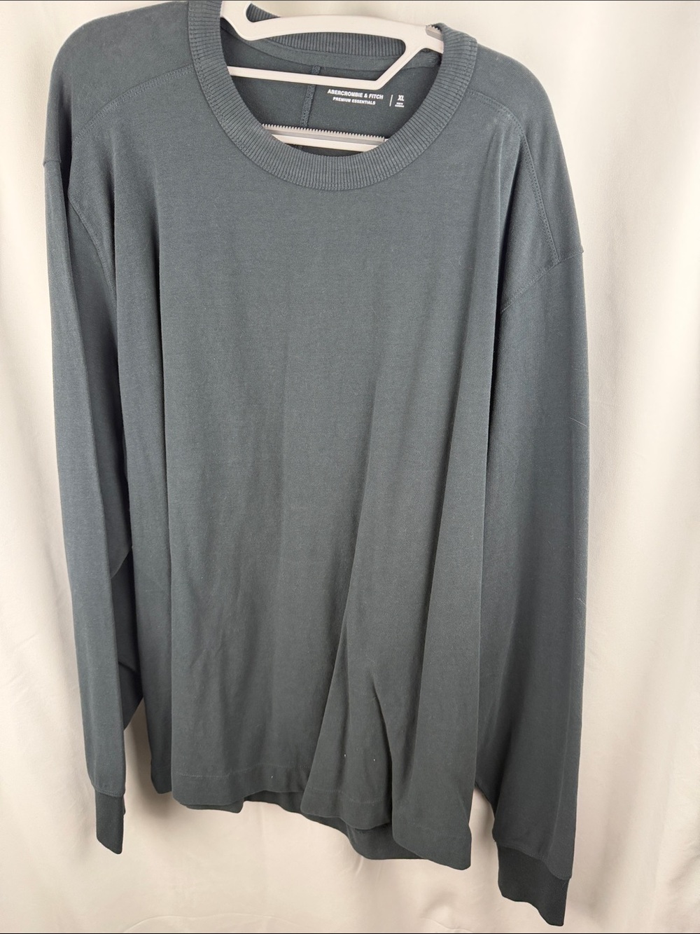 Abercrombie & Fitch Men's Black Crewneck Long Sleeve